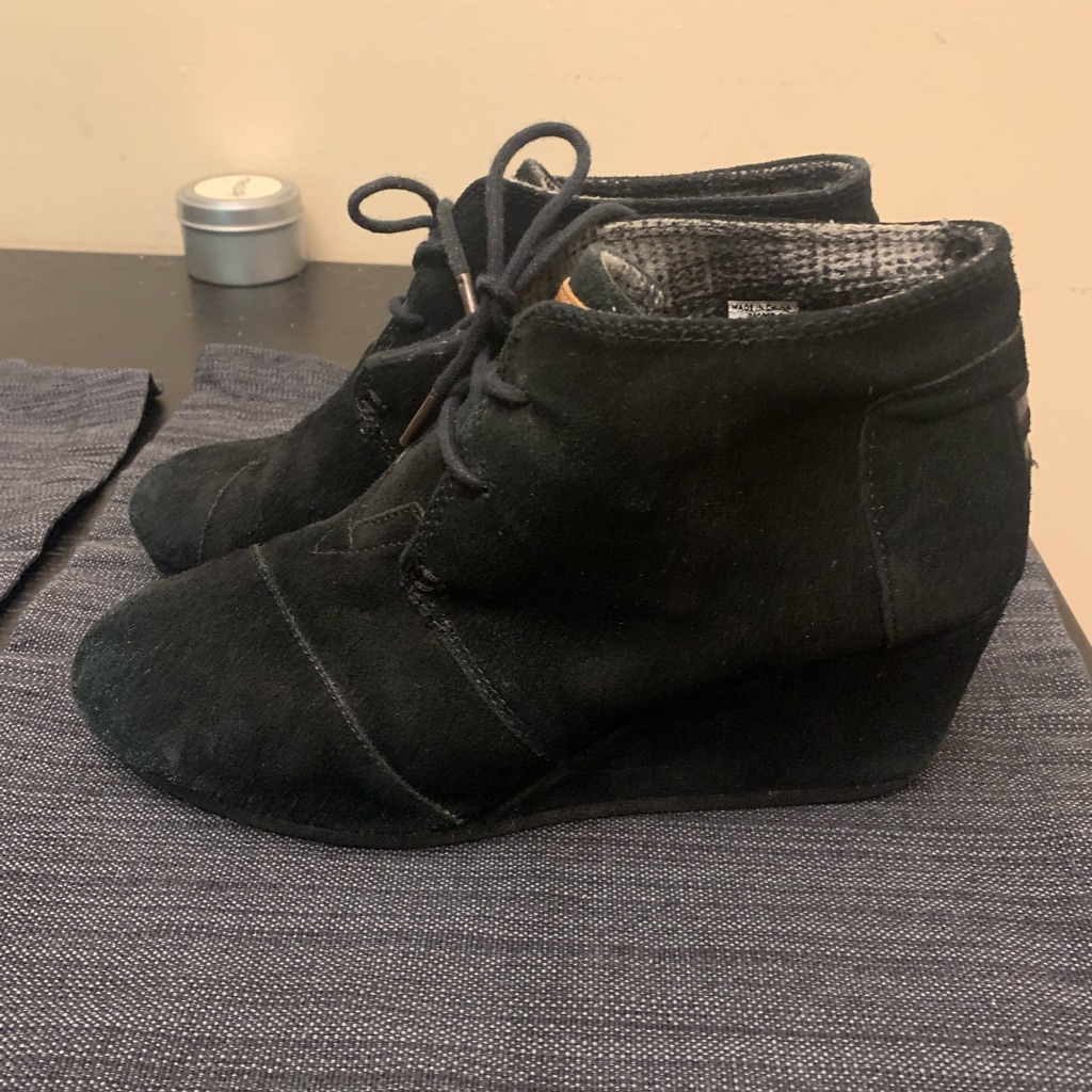 Toms Women’s Desert Wedge Boots